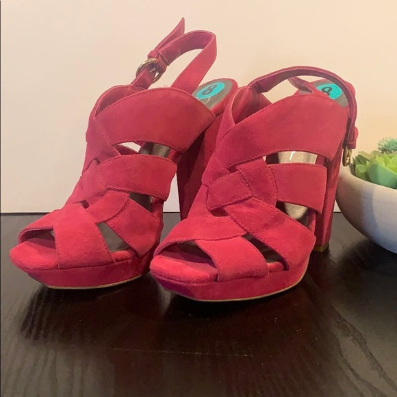 Jessica Simpson pink platform sandals